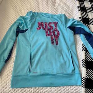 girls nike hoodie